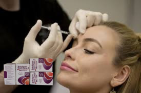 100 واحد توکسین بوتولینوم آلرژن بوتاکس تزریق روی چین های پیشانی